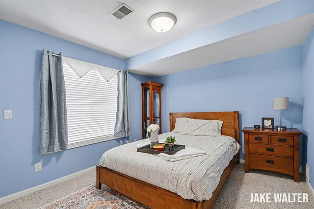 5314 S Silverstone Drive, Comstock Park, MI 49321