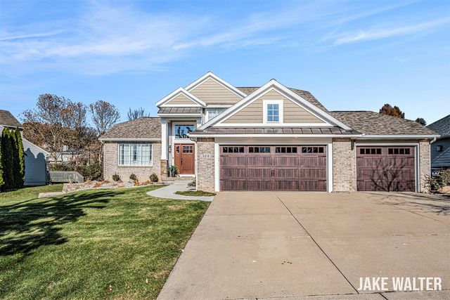 5314 S Silverstone Drive, Comstock Park, MI 49321