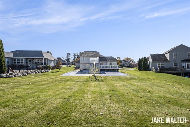 5314 S Silverstone Drive, Comstock Park, MI 49321