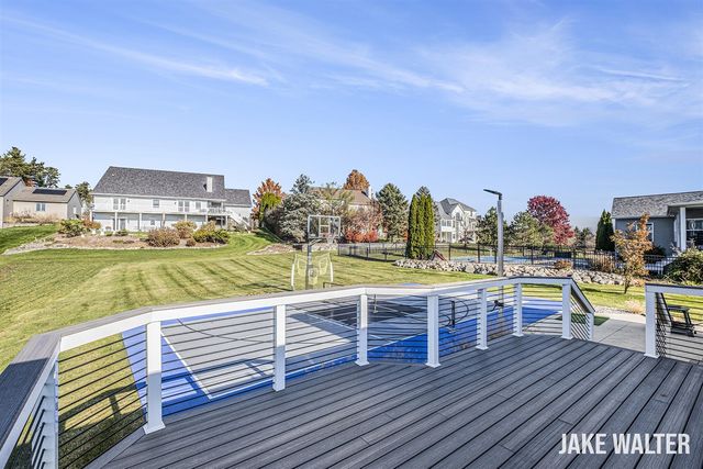 5314 S Silverstone Drive, Comstock Park, MI 49321