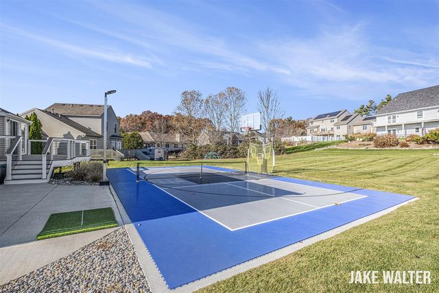 5314 S Silverstone Drive, Comstock Park, MI 49321