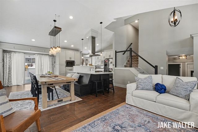 5314 S Silverstone Drive, Comstock Park, MI 49321