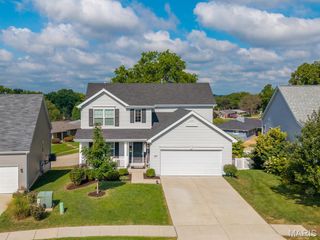 669 Vista Conn Drive, St Louis, MO 63125
