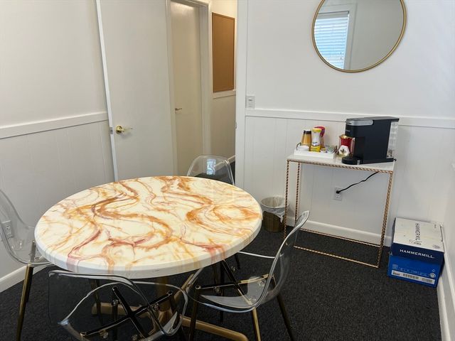 133 Maple St Suite 2, Springfield, MA 01105