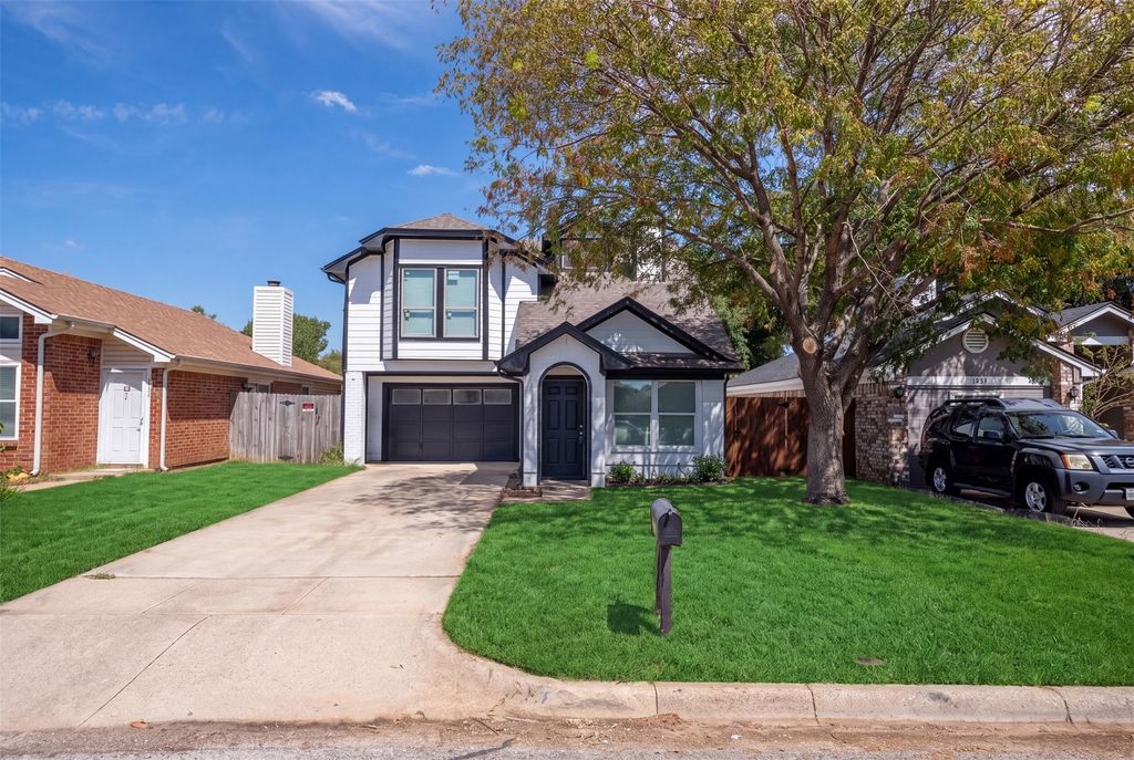 1848 Woodhall Way, Fort Worth, TX 76134 — photo 2