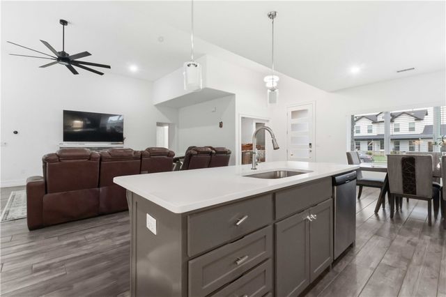 1541 Bristol Lane, Centerton, AR 72719