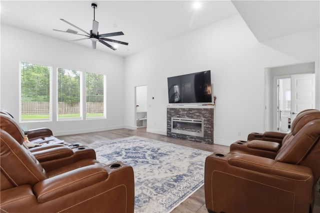 1541 Bristol Lane, Centerton, AR 72719