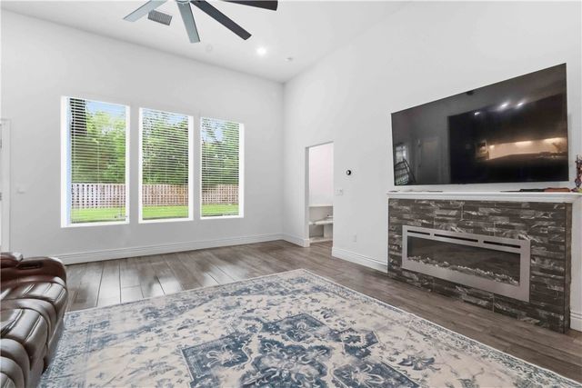 1541 Bristol Lane, Centerton, AR 72719