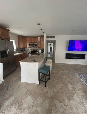 24 Waterford A A, Delray Beach, FL 33446