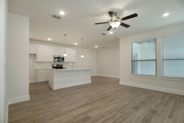 436 Parkline DR, Georgetown, TX 78626