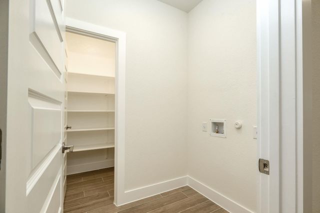 436 Parkline DR, Georgetown, TX 78626