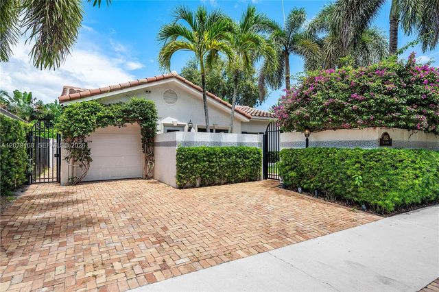 1015 SE 11th Court, Fort Lauderdale, FL 33316