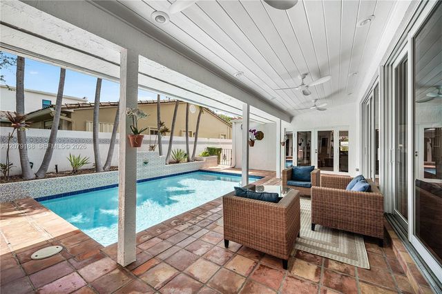 1015 SE 11th Court, Fort Lauderdale, FL 33316