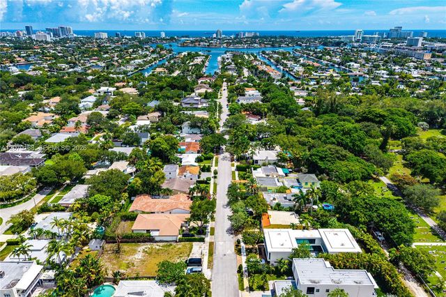 1015 SE 11th Court, Fort Lauderdale, FL 33316