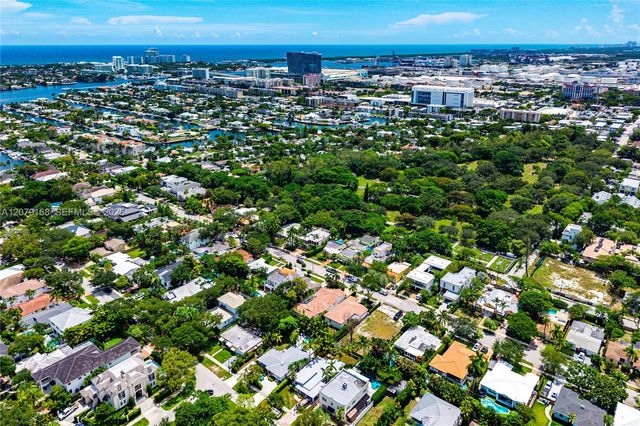 1015 SE 11th Court, Fort Lauderdale, FL 33316