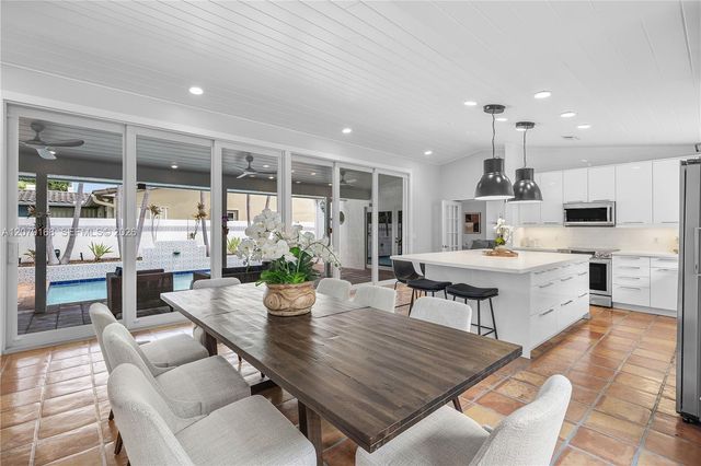 1015 SE 11th Court, Fort Lauderdale, FL 33316