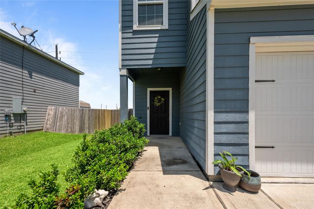 5527 Snapping Turtle Road, Baytown, TX 77523