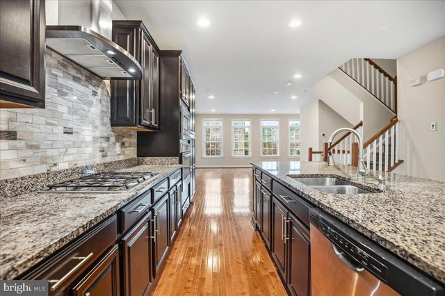 2527 ROLLING FOREST DR, Hanover, MD 21076