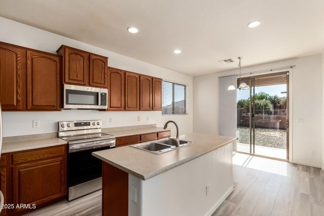 1927 W FRUIT TREE Lane, San Tan Valley, AZ 85144