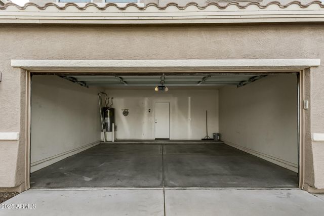 1927 W FRUIT TREE Lane, San Tan Valley, AZ 85144