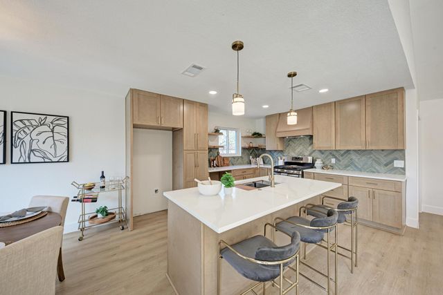 1311 Meadgreen DR, Austin, TX 78758