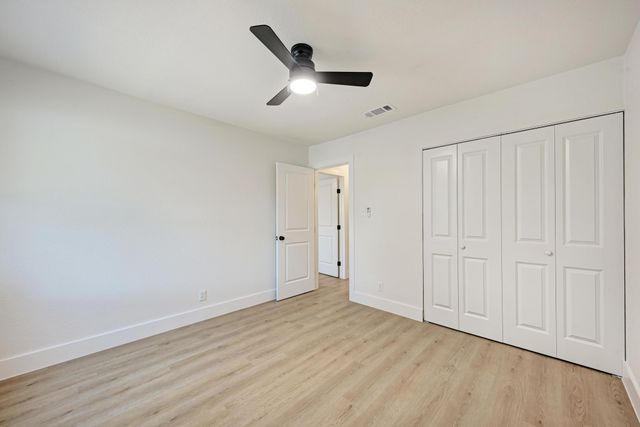 1311 Meadgreen DR, Austin, TX 78758