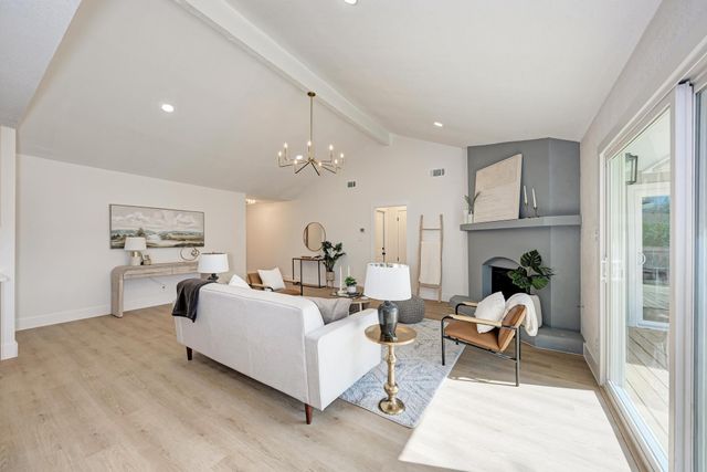 1311 Meadgreen DR, Austin, TX 78758