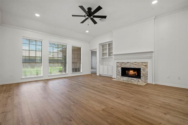 15106 Vista Heights Drive, Cypress, TX 77433