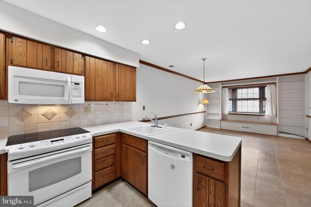 141 PUTNEY LN, Malvern, PA 19355