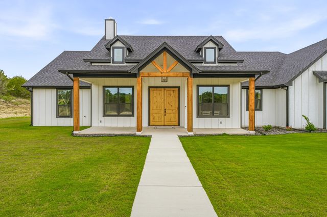 2025 Schooner Way, Bluff Dale, TX 76433