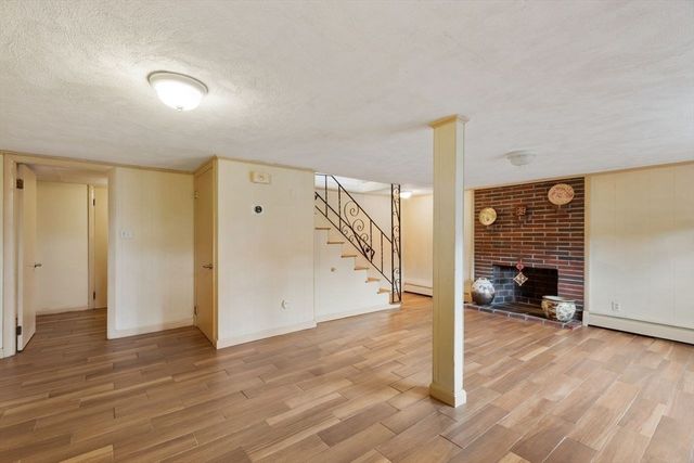 12 Mansfield Street, Peabody, MA 01960