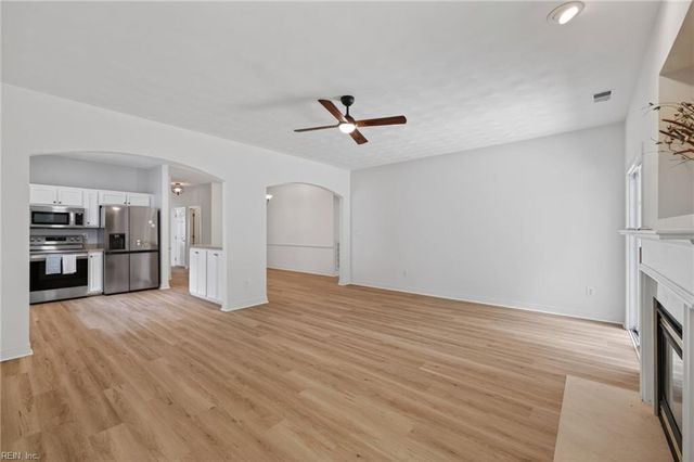 2672 Einstein DR, Virginia Beach, VA 23456