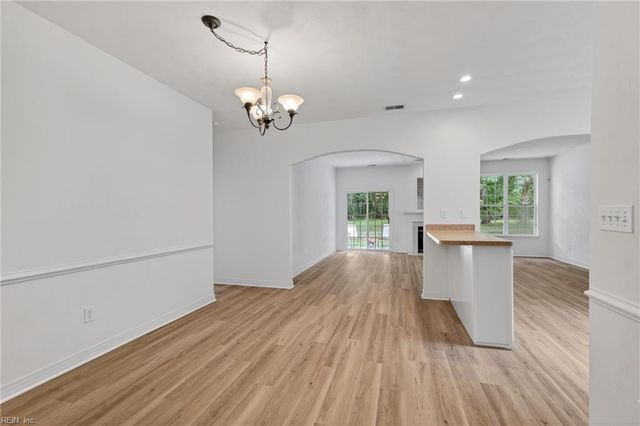 2672 Einstein DR, Virginia Beach, VA 23456
