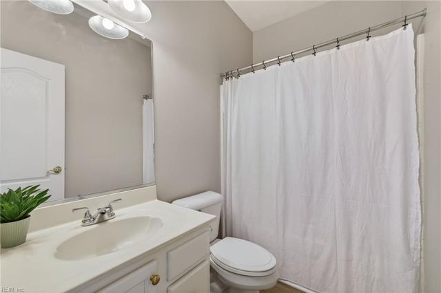 2672 Einstein DR, Virginia Beach, VA 23456