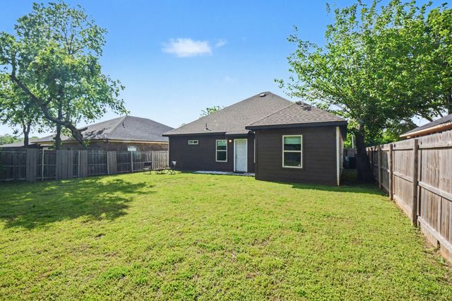 8903 Eden Valley Lane, Dallas, TX 75217