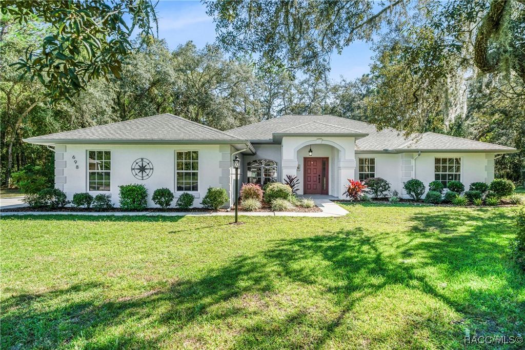 698 E Foresthill Place, Hernando, FL 34442