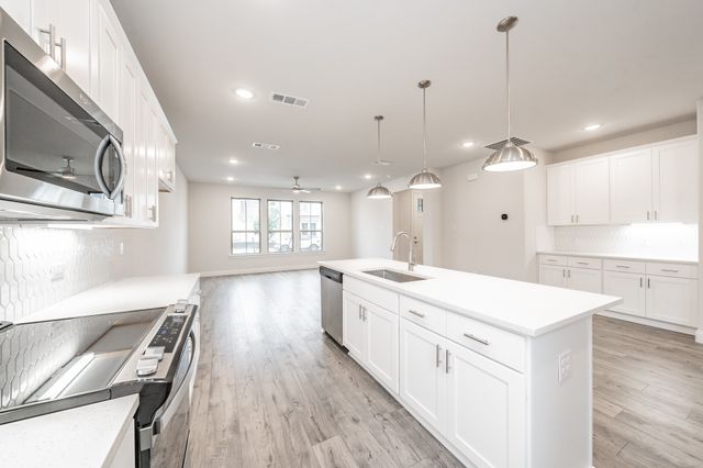 9707 Thorncrown Lane, Fort Worth, TX 76179