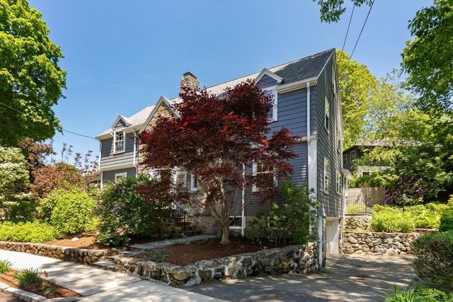 10 Hillsdale Rd, Arlington, MA 02476