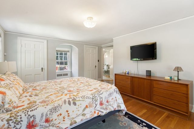 10 Hillsdale Rd, Arlington, MA 02476