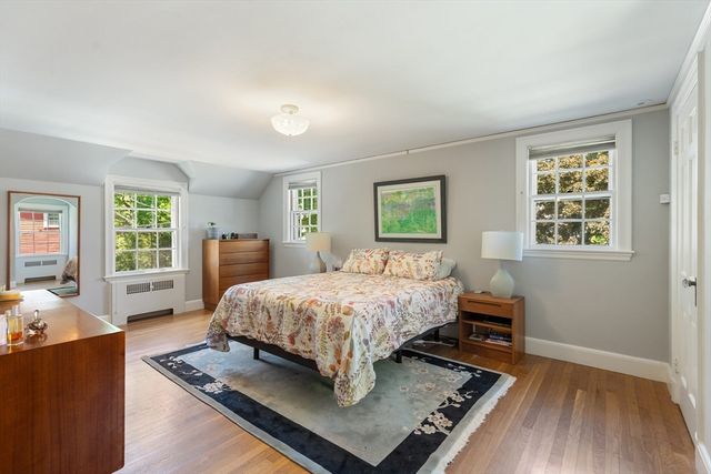 10 Hillsdale Rd, Arlington, MA 02476
