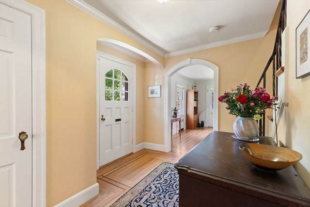10 Hillsdale Rd, Arlington, MA 02476