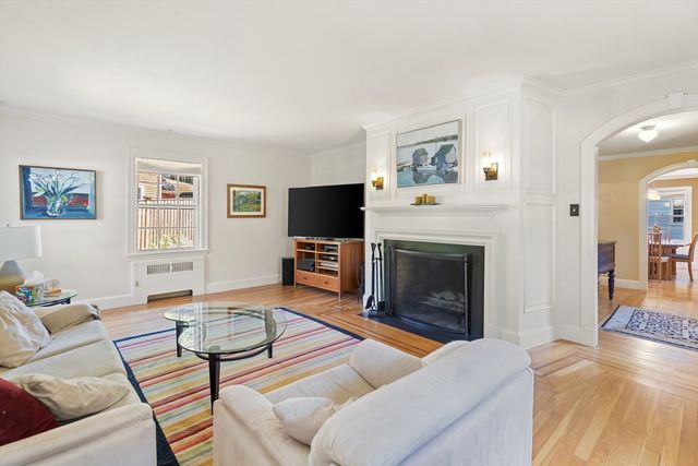 10 Hillsdale Rd, Arlington, MA 02476