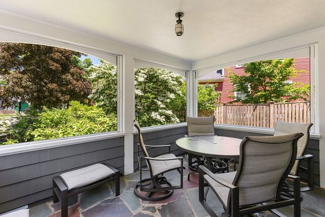 10 Hillsdale Rd, Arlington, MA 02476