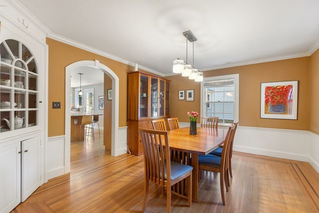 10 Hillsdale Rd, Arlington, MA 02476
