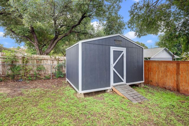 6300 Capriola DR, Austin, TX 78745