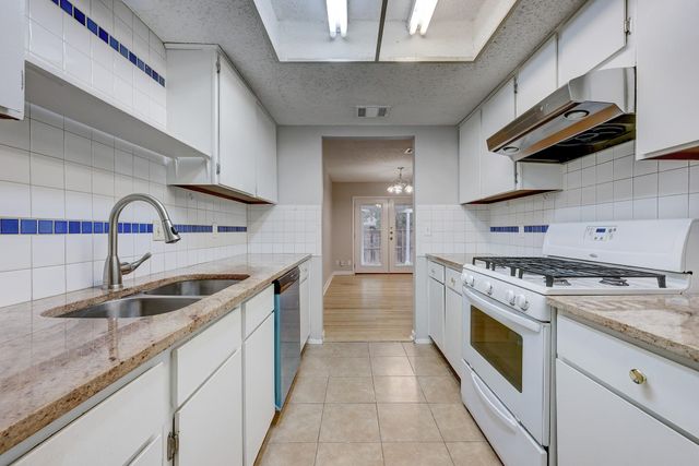 6300 Capriola DR, Austin, TX 78745