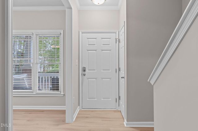 1048 Mica Lamp Court, Apex, NC 27502