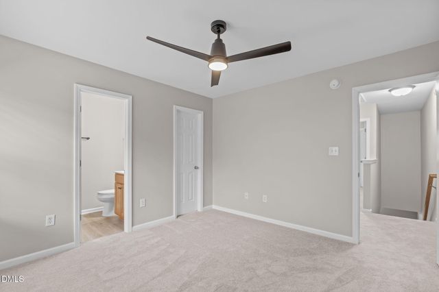 1048 Mica Lamp Court, Apex, NC 27502