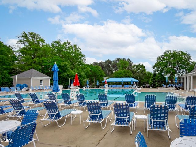 1048 Mica Lamp Court, Apex, NC 27502