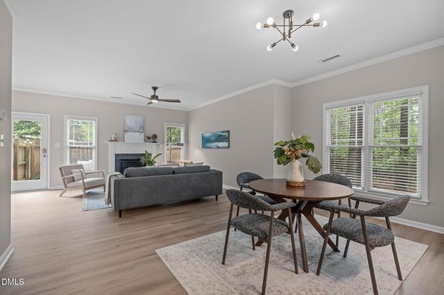 1048 Mica Lamp Court, Apex, NC 27502